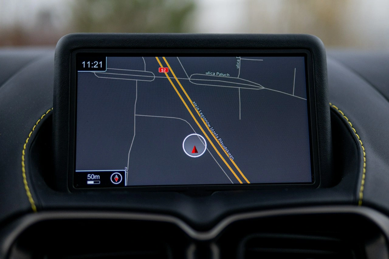 Aston Martin Vantage - Zdjęcie 31