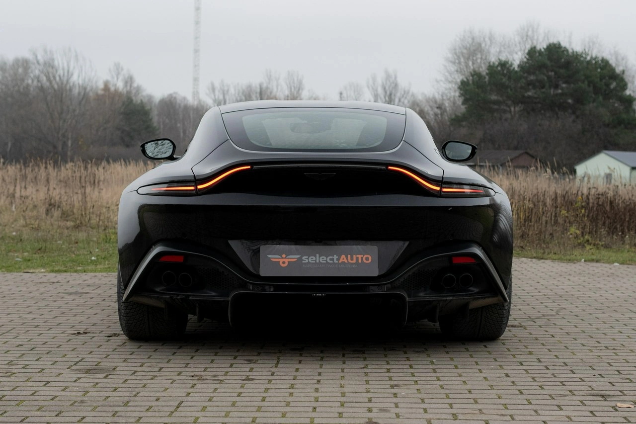 Aston Martin Vantage - Zdjęcie 4