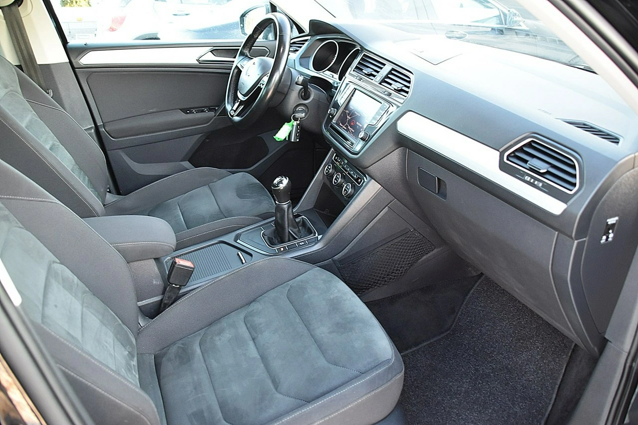 Volkswagen Tiguan - Zdjęcie 10