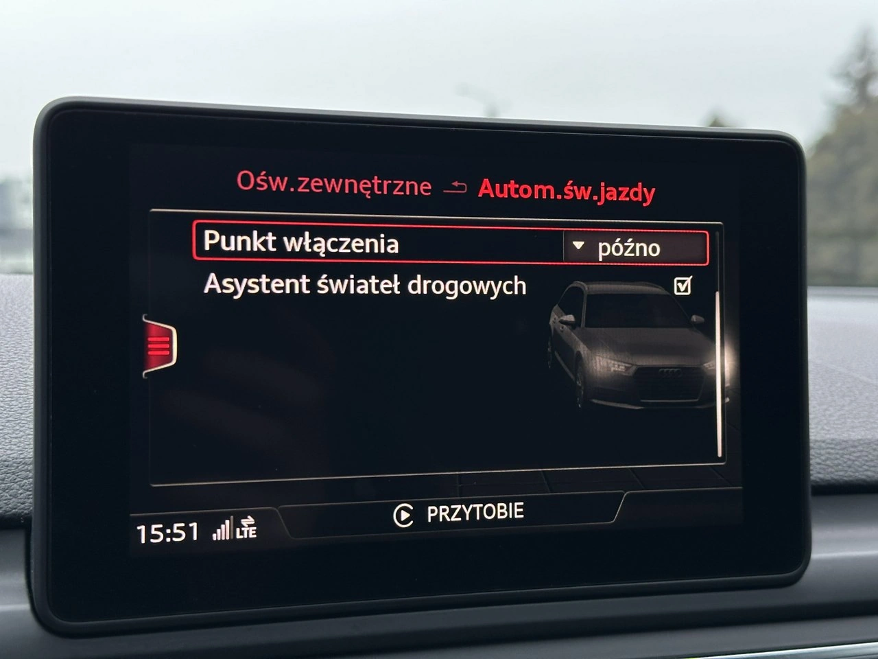 Audi A4 - Zdjęcie 30