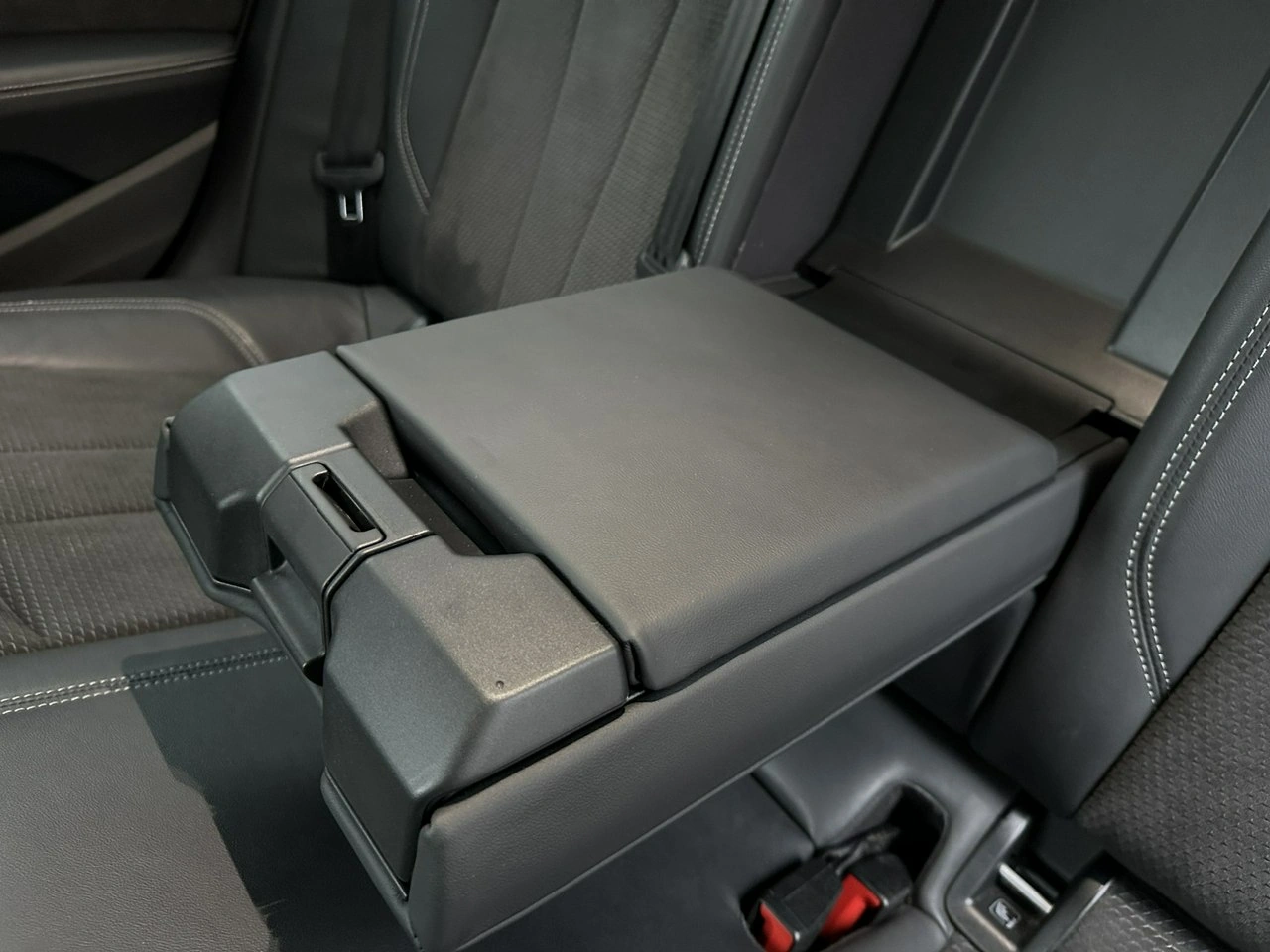 Audi A4 - Zdjęcie 53