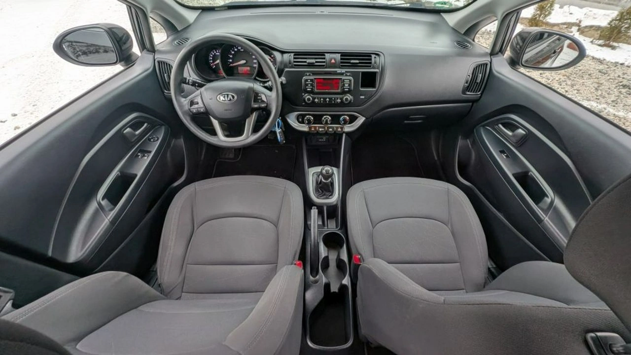Kia Rio - Zdjęcie 13