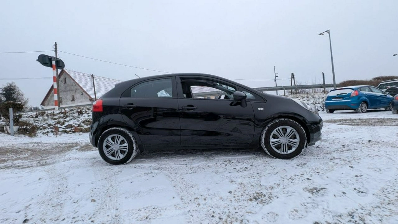 Kia Rio - Zdjęcie 3