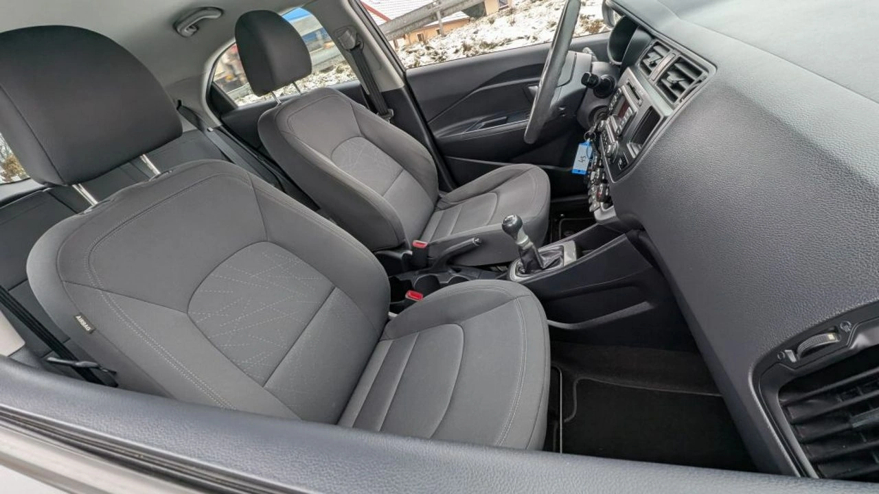 Kia Rio - Zdjęcie 4