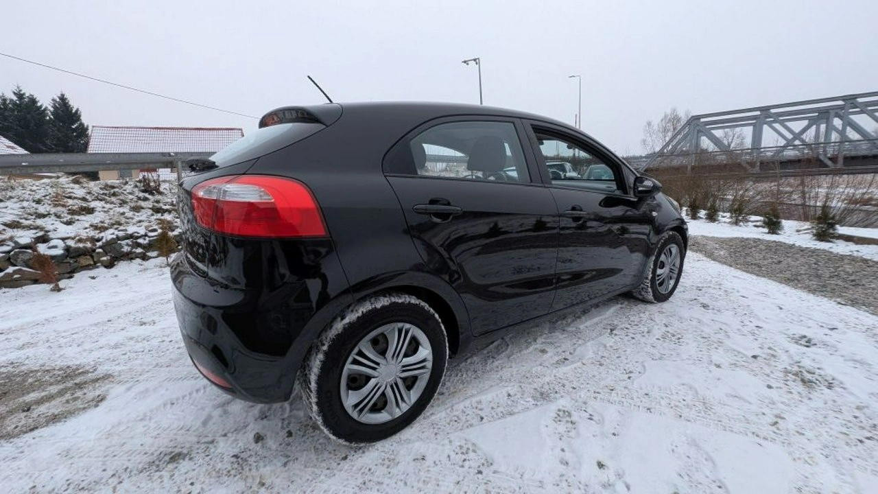 Kia Rio - Zdjęcie 6
