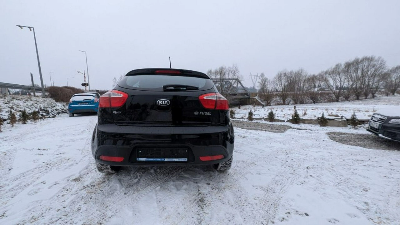 Kia Rio - Zdjęcie 8