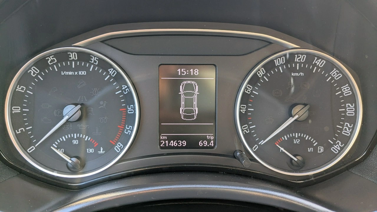 Skoda Octavia - Zdjęcie 17