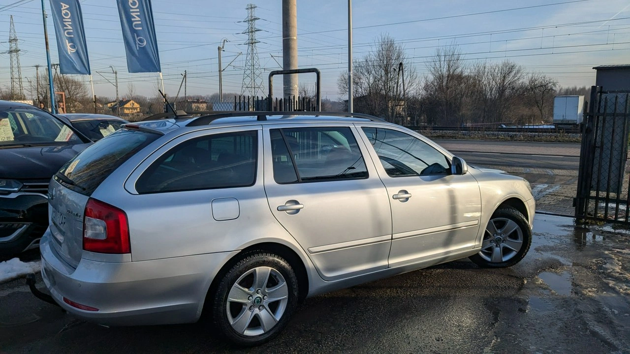 Skoda Octavia - Zdjęcie 8