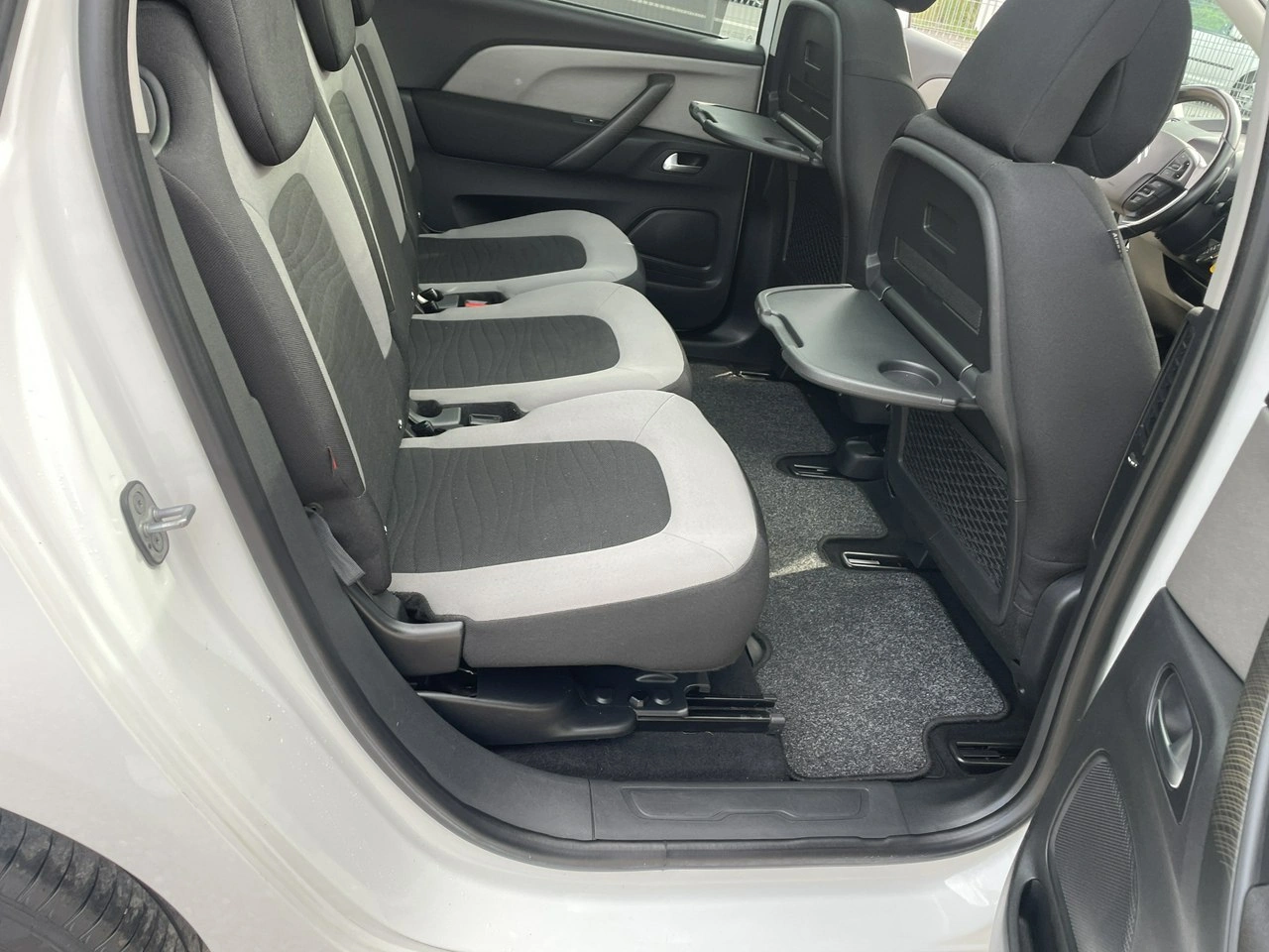 Citroën C4 Grand Picasso - Zdjęcie 31