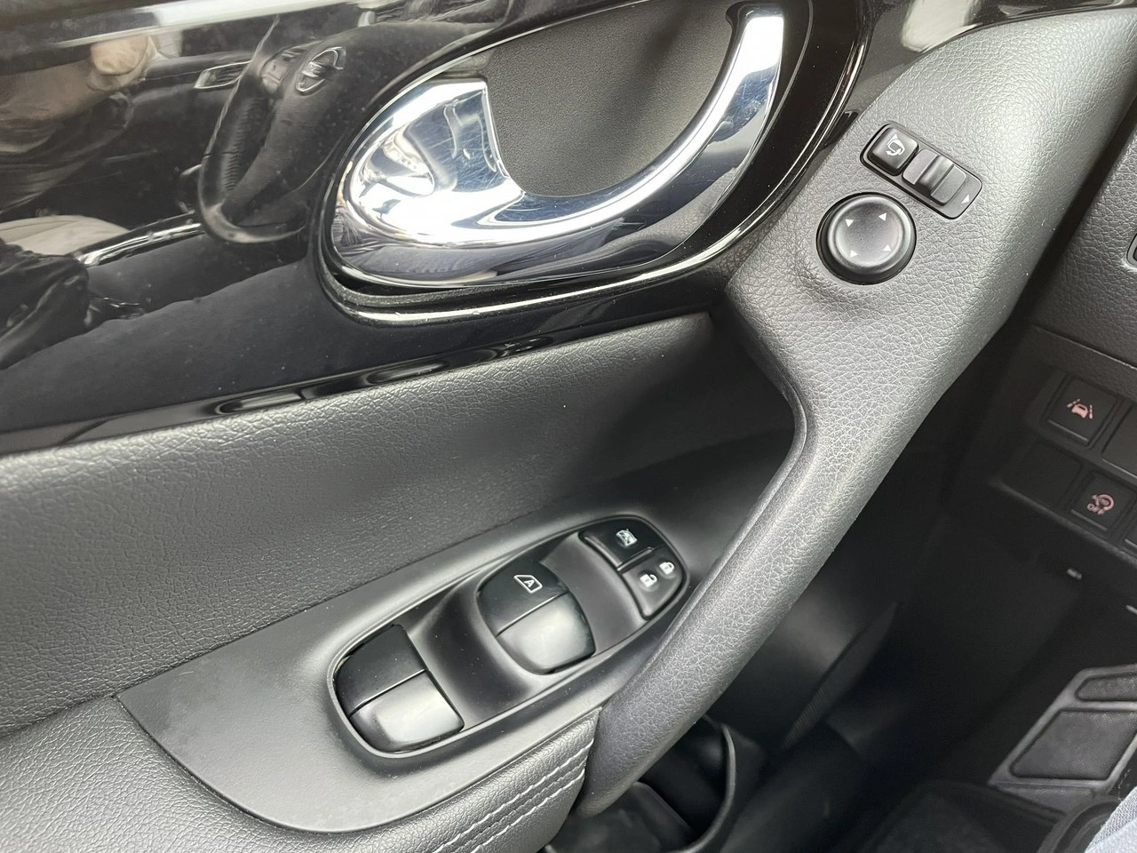 Nissan Qashqai - Zdjęcie 17