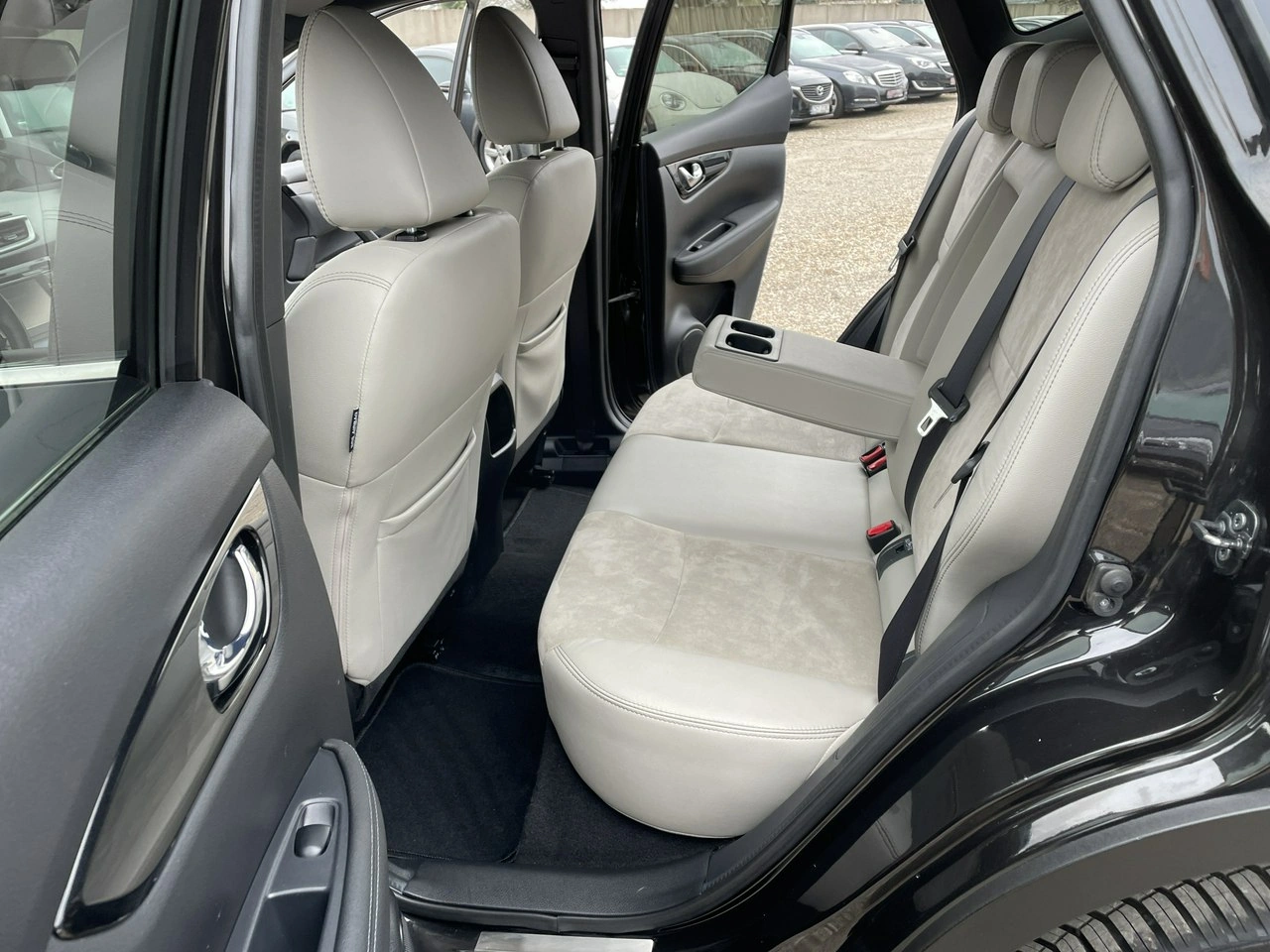 Nissan Qashqai - Zdjęcie 32