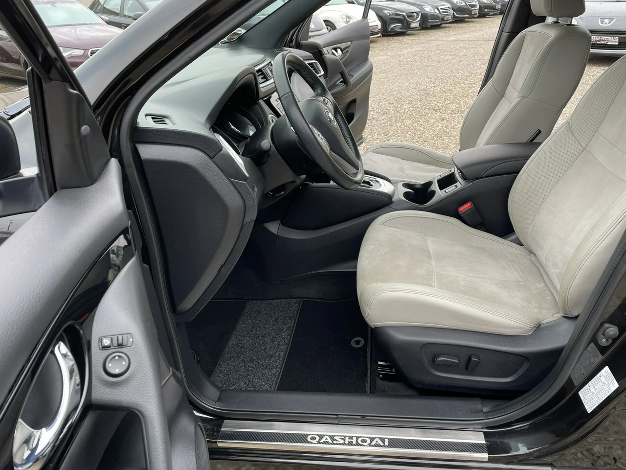 Nissan Qashqai - Zdjęcie 4