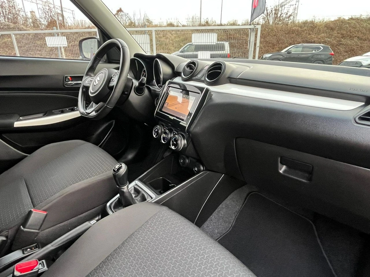 Suzuki Swift - Zdjęcie 17