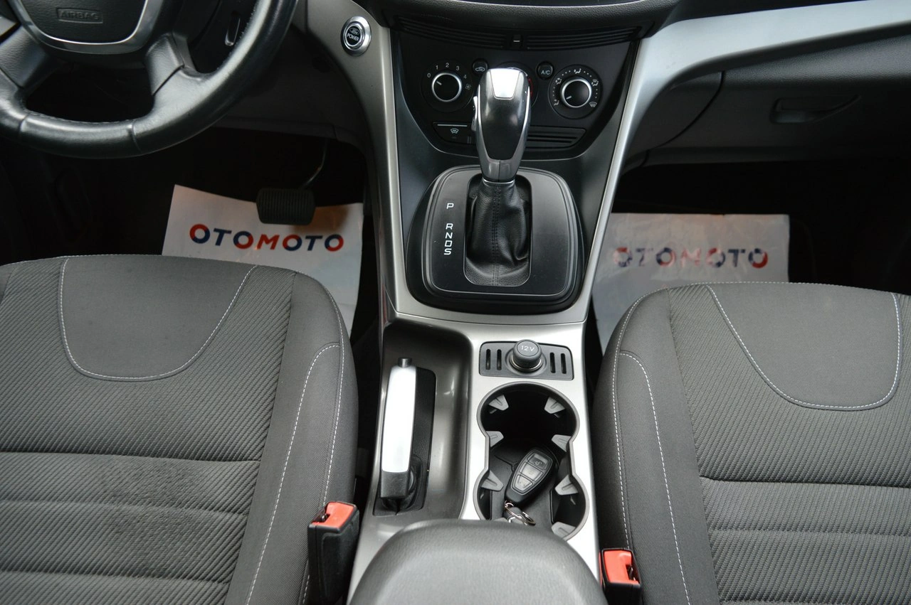 Ford Kuga - Zdjęcie 23