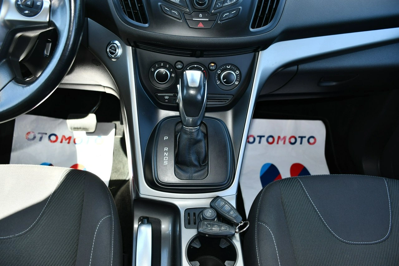 Ford Kuga - Zdjęcie 23