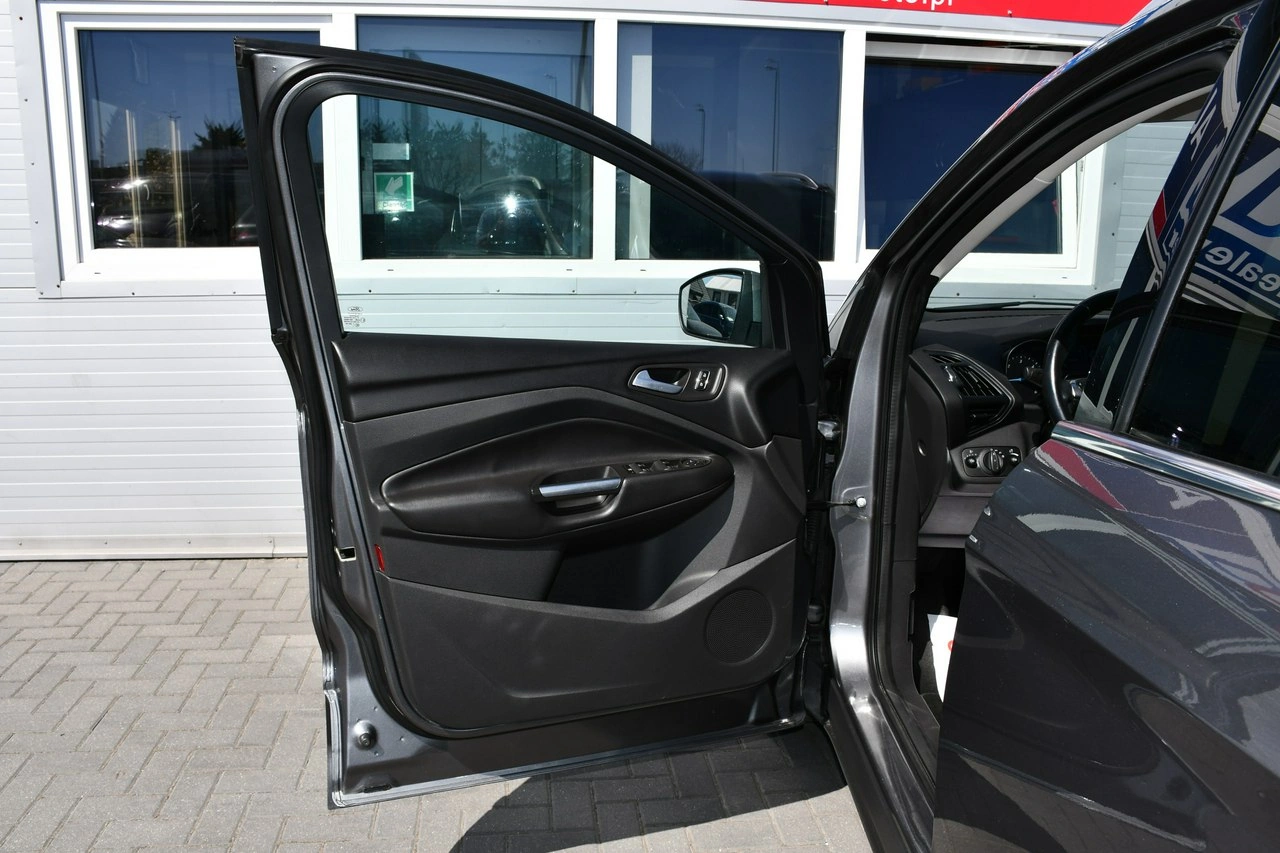 Ford Kuga - Zdjęcie 34