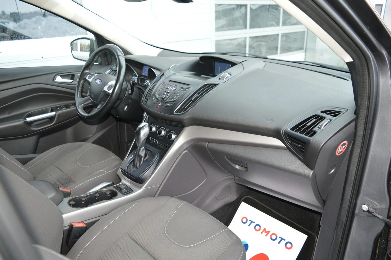 Ford Kuga - Zdjęcie 24