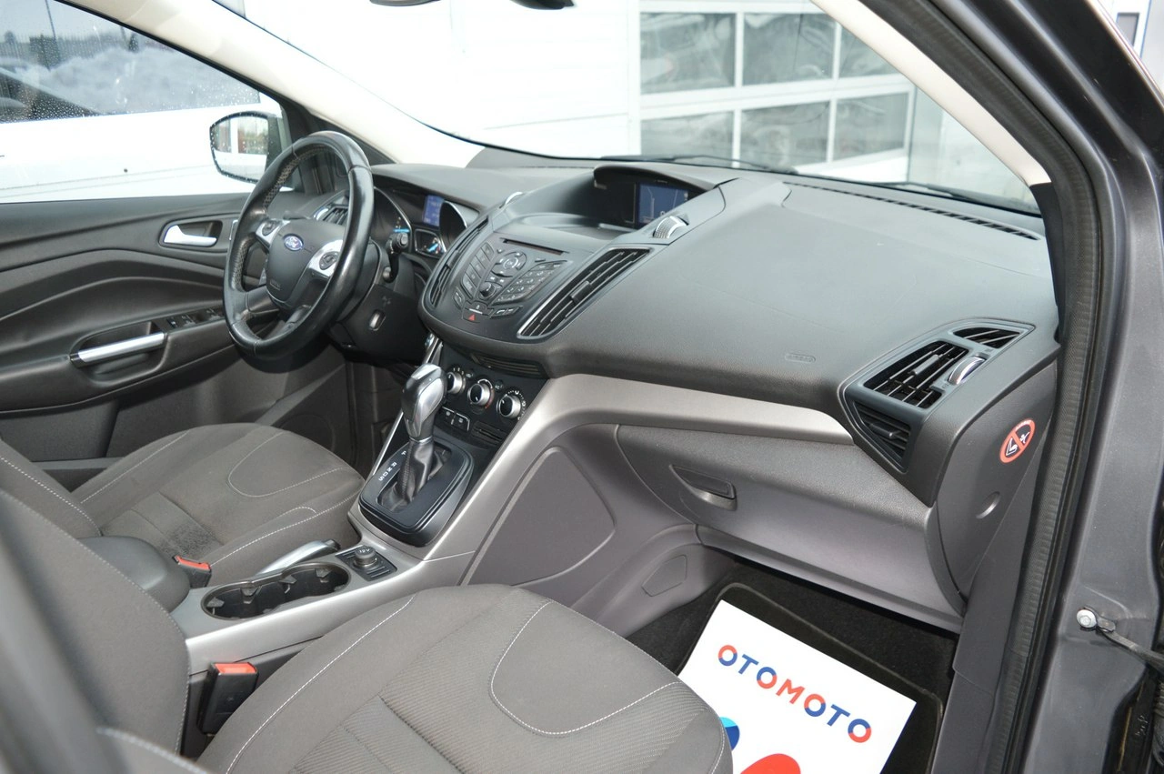 Ford Kuga - Zdjęcie 24