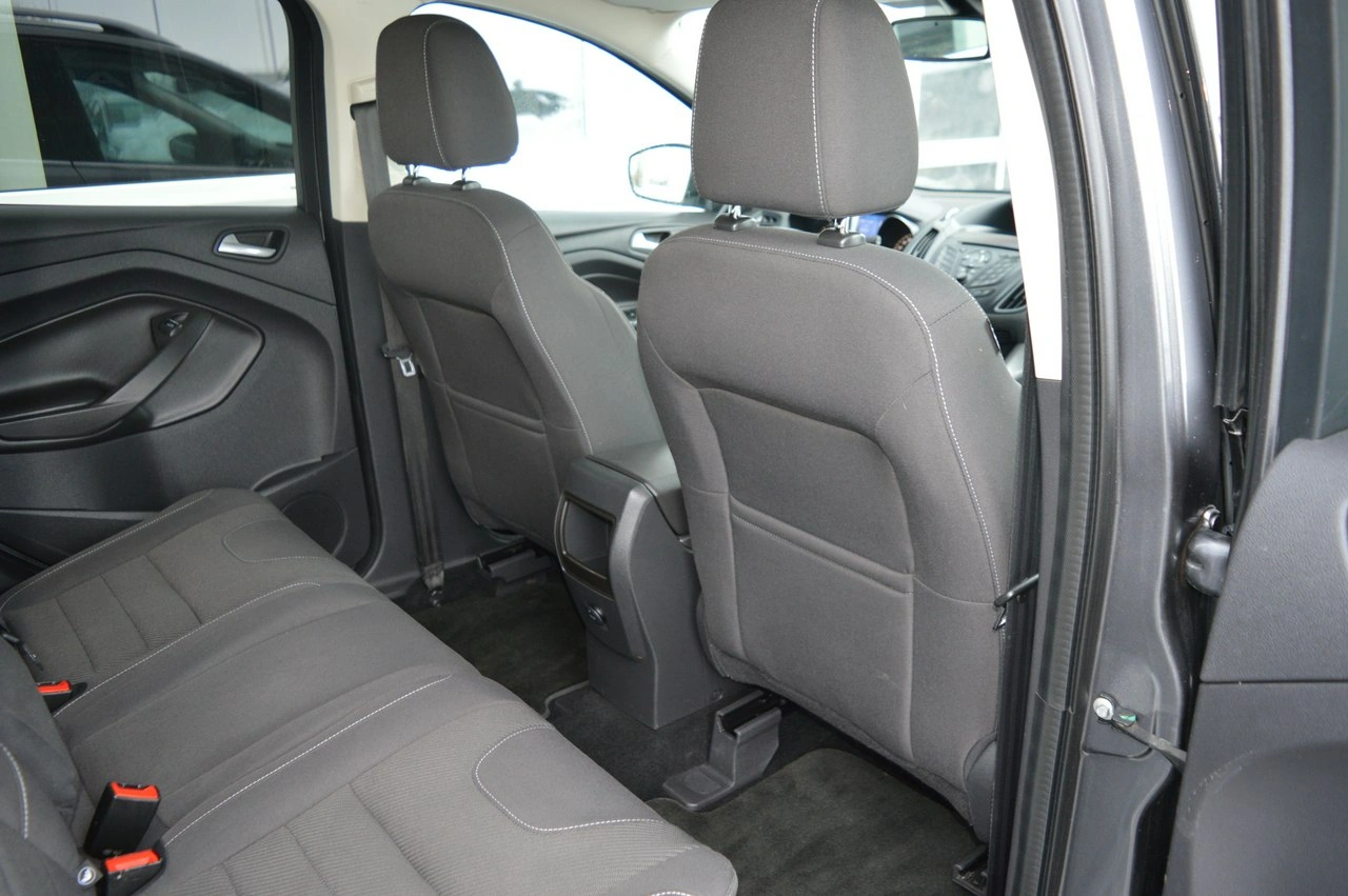 Ford Kuga - Zdjęcie 28