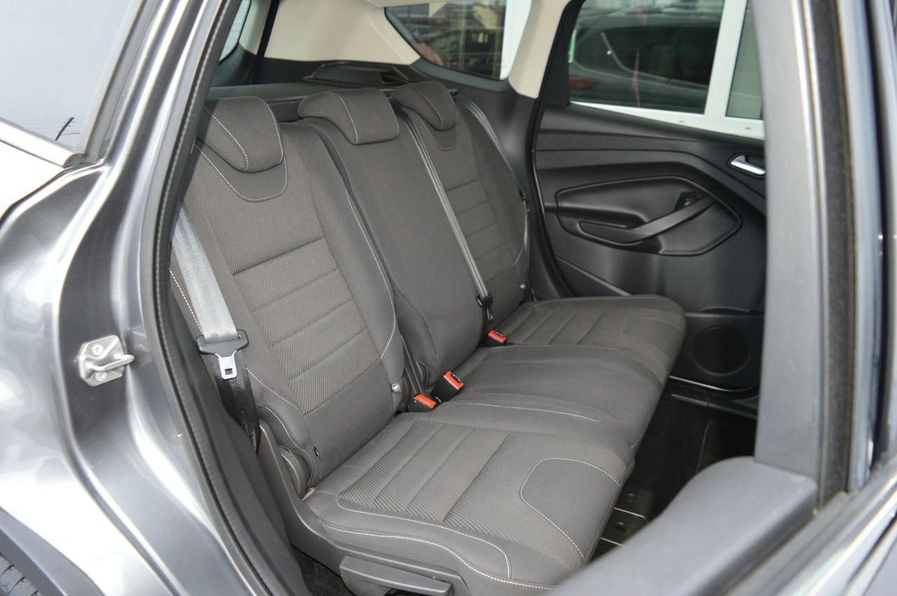 Ford Kuga - Zdjęcie 29