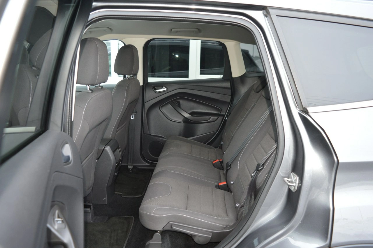 Ford Kuga - Zdjęcie 31