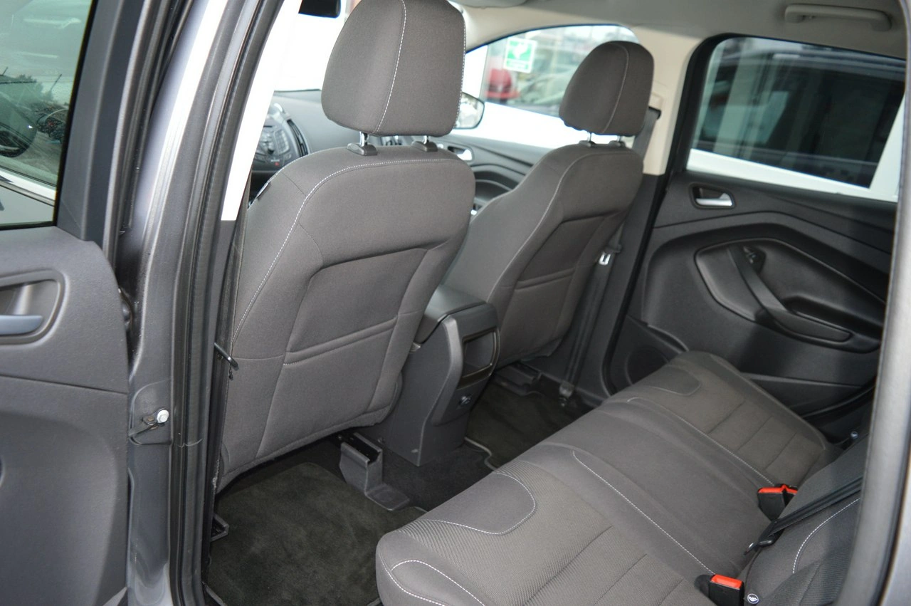 Ford Kuga - Zdjęcie 32