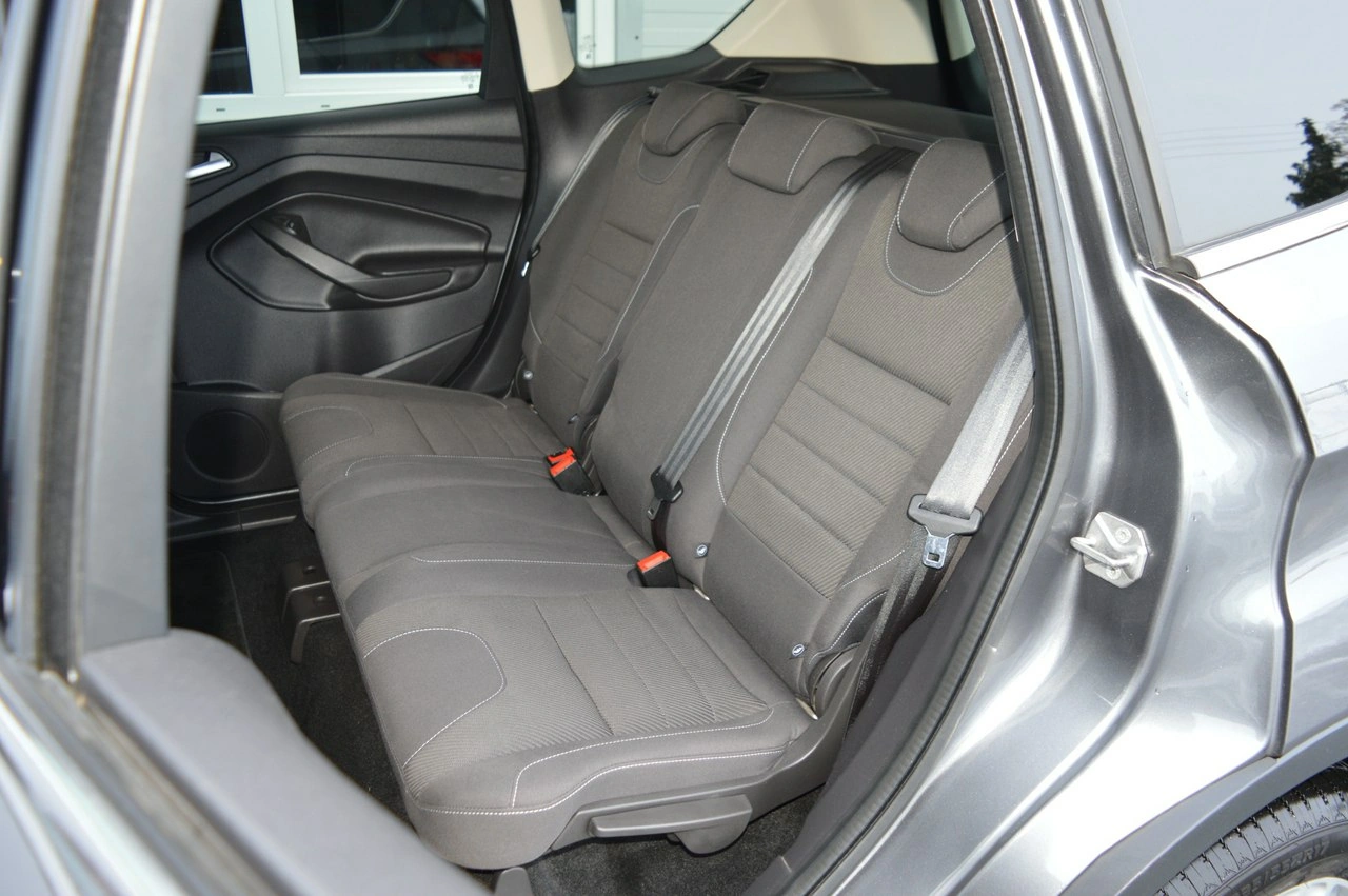 Ford Kuga - Zdjęcie 33