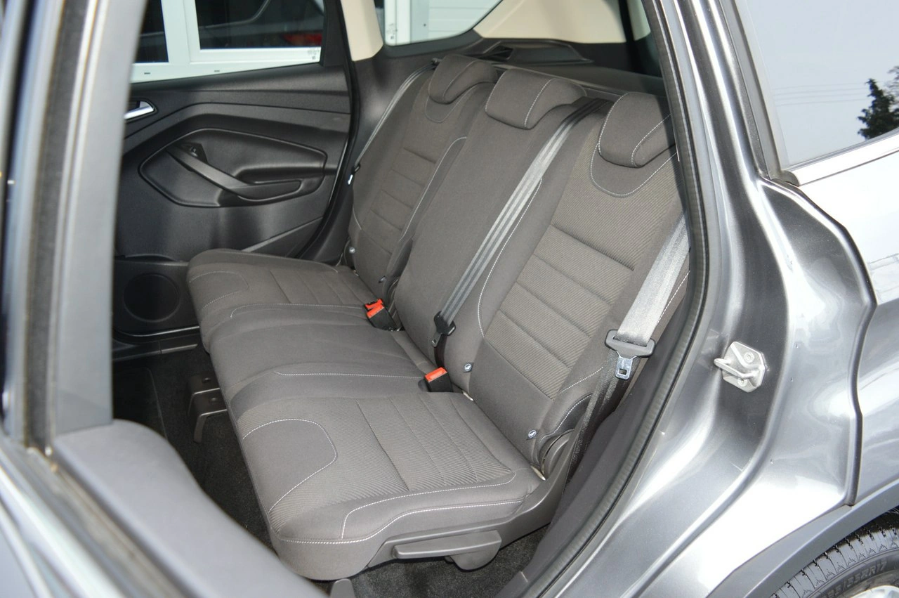 Ford Kuga - Zdjęcie 33