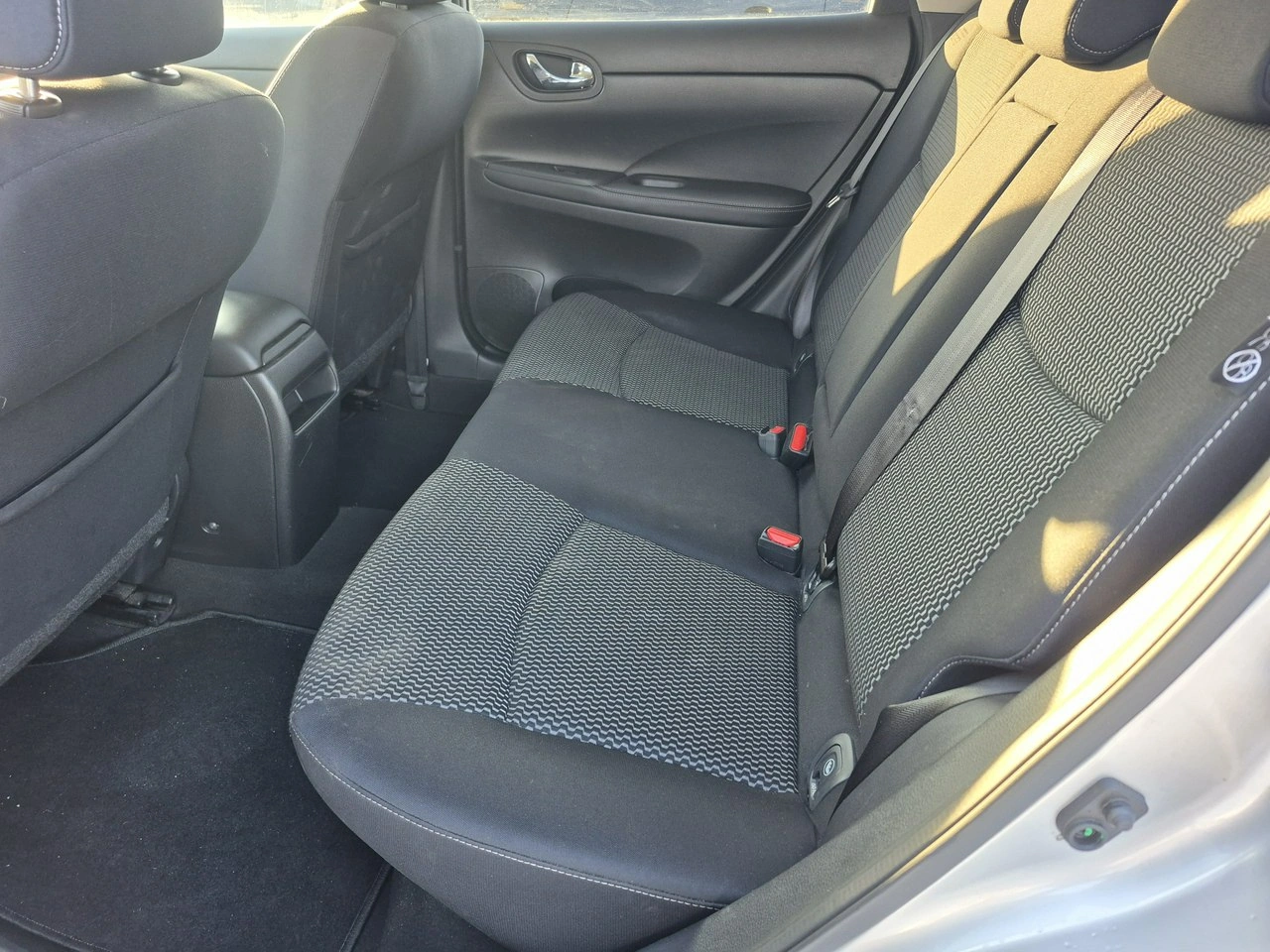 Nissan Pulsar - Zdjęcie 10