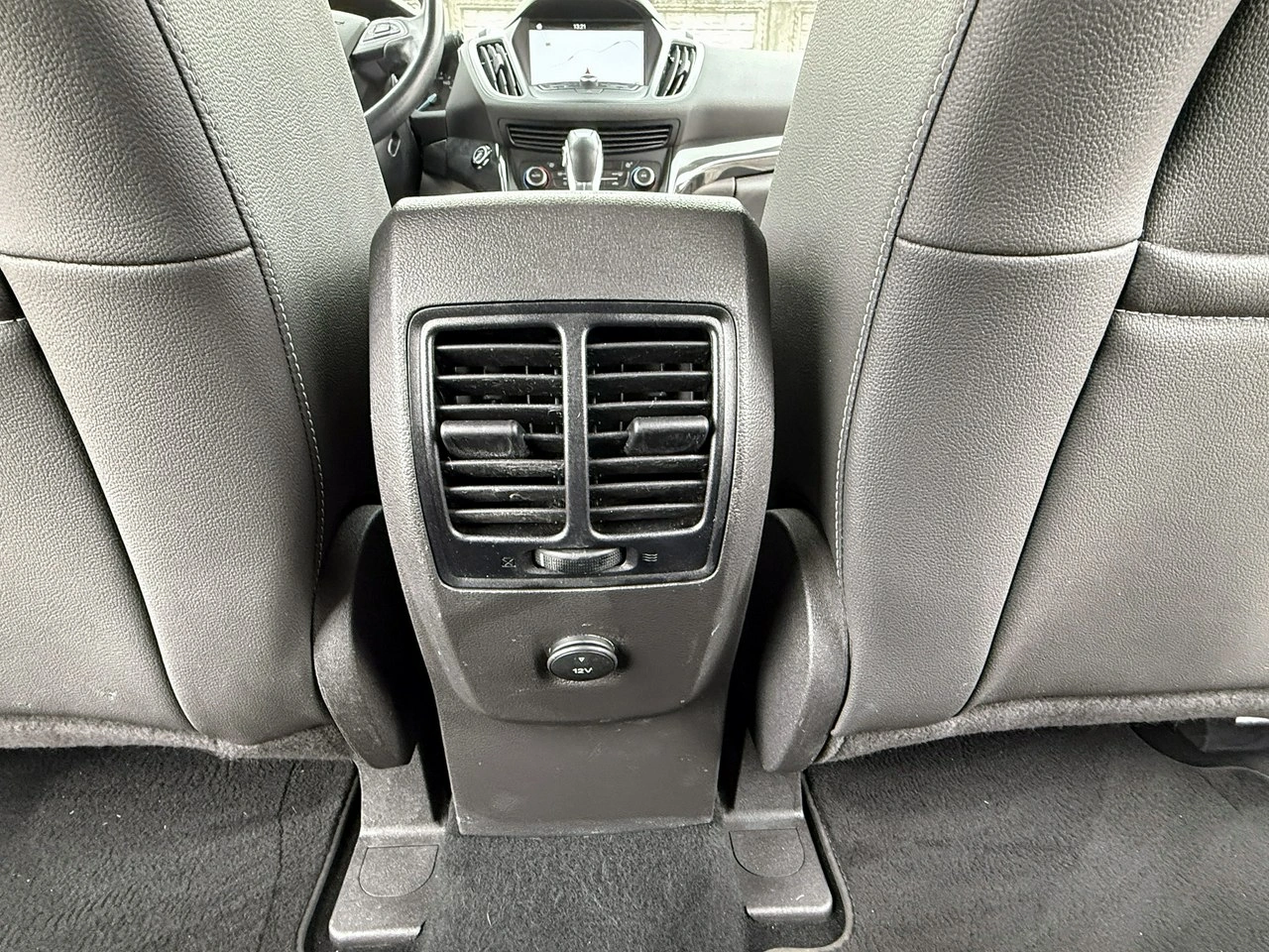 Ford Kuga - Zdjęcie 22