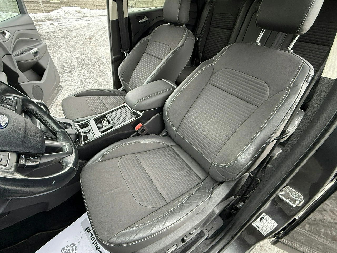 Ford Kuga - Zdjęcie 19