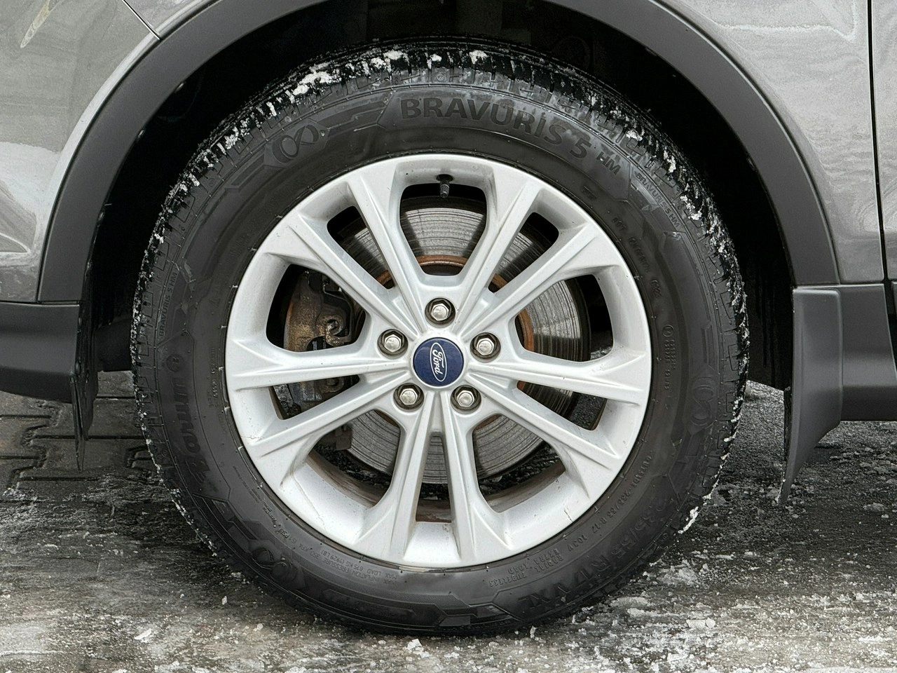 Ford Kuga - Zdjęcie 21