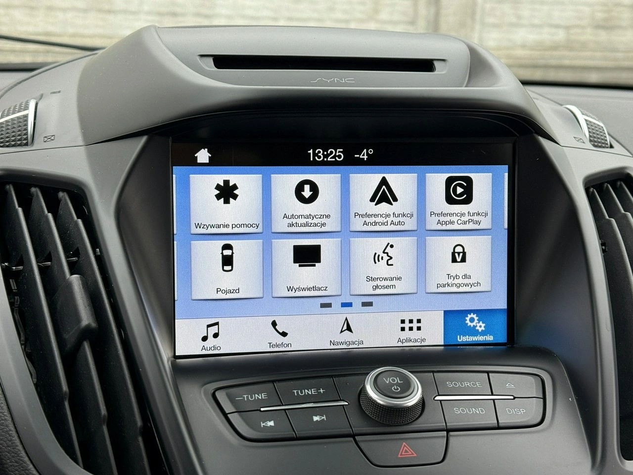 Ford Kuga - Zdjęcie 25