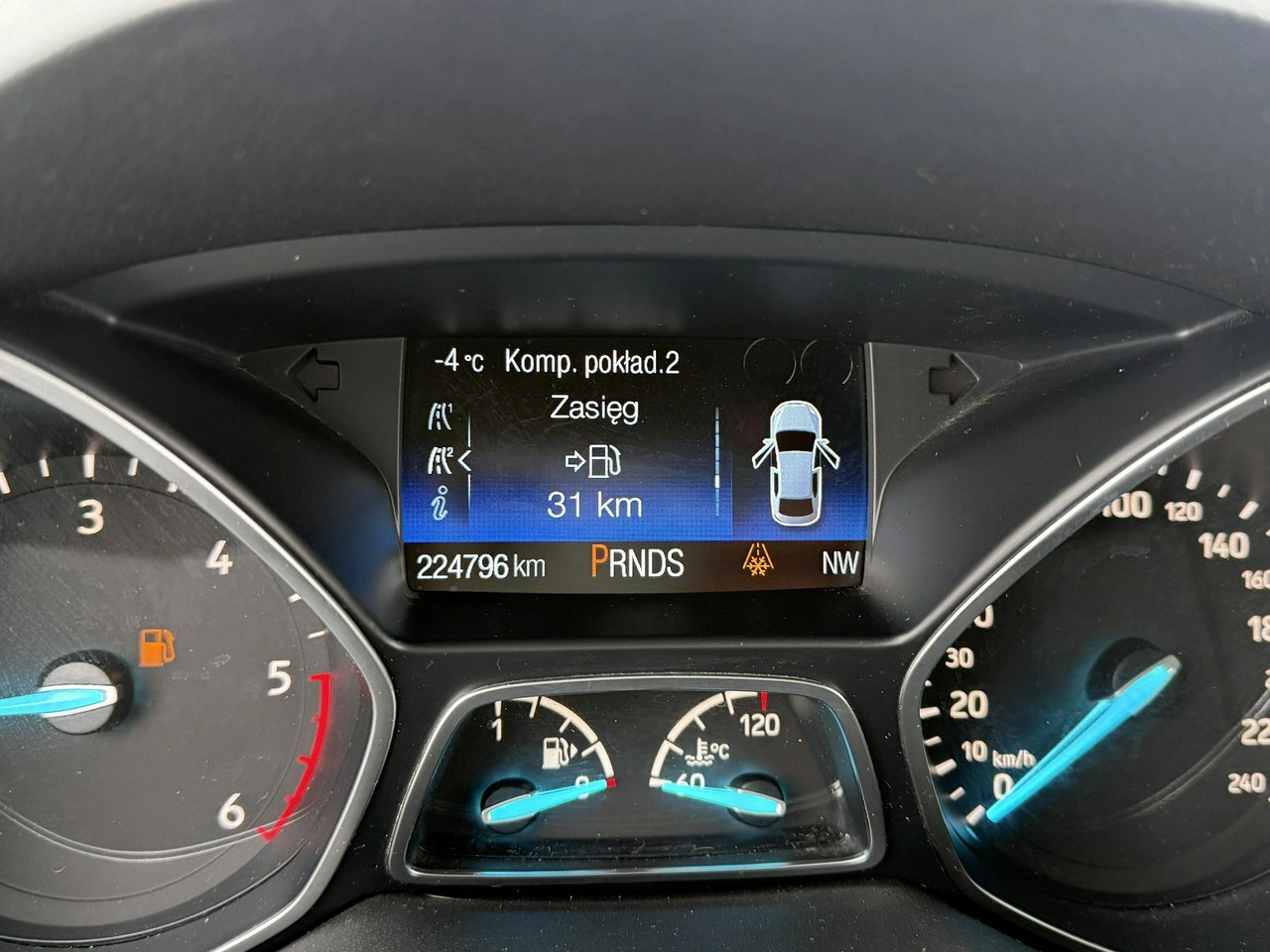 Ford Kuga - Zdjęcie 57