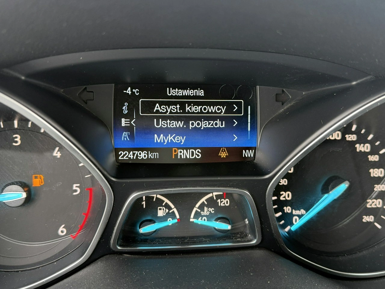 Ford Kuga - Zdjęcie 59