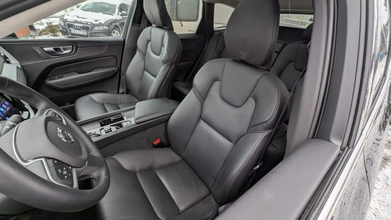 Volvo XC 60 - Zdjęcie 11