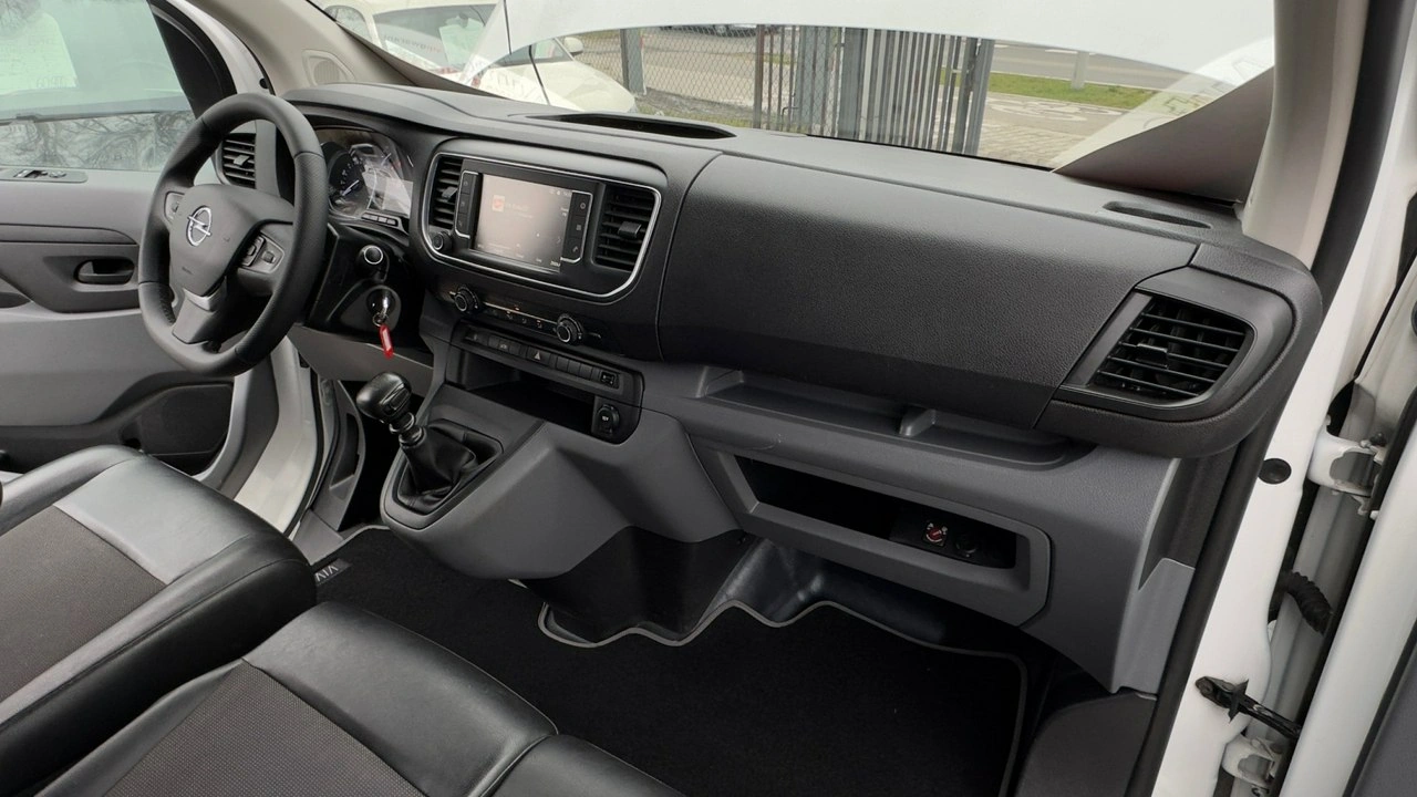 Opel Vivaro - Zdjęcie 16