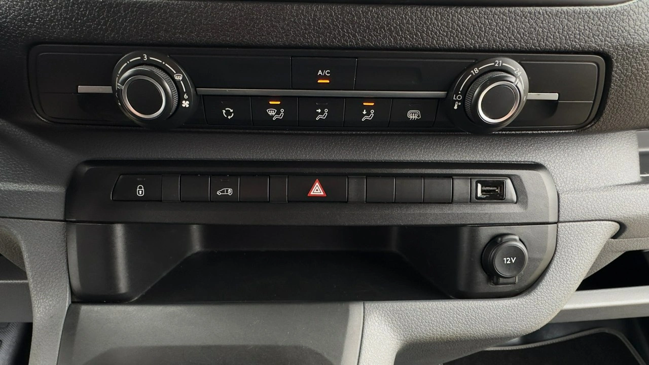 Opel Vivaro - Zdjęcie 21