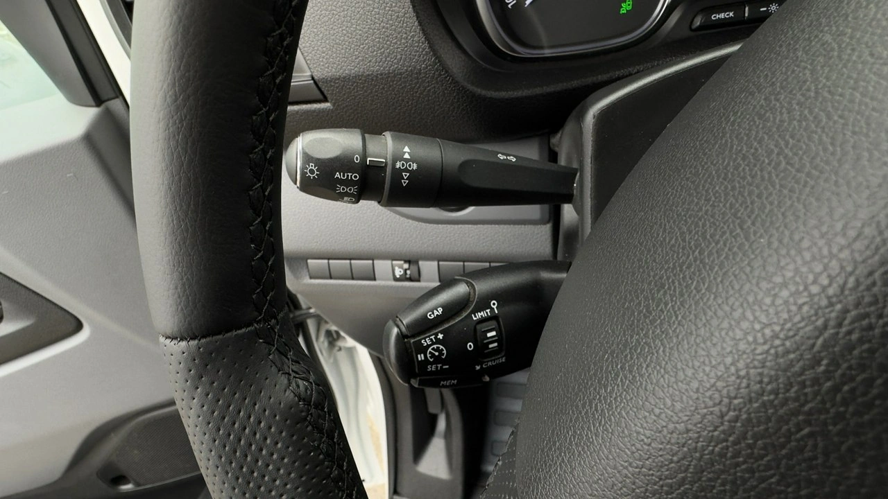 Opel Vivaro - Zdjęcie 34