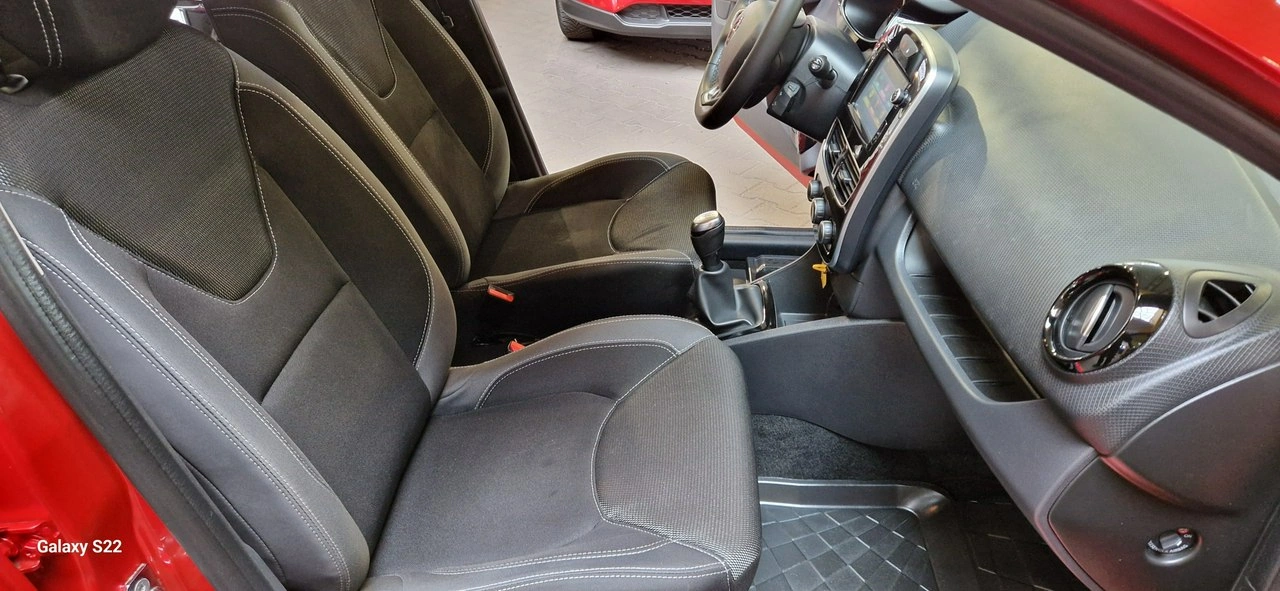 Renault Clio - Zdjęcie 22