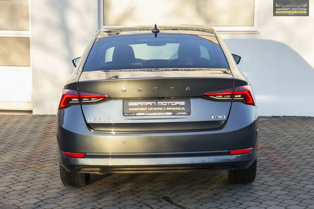 Skoda Octavia - Zdjęcie 11