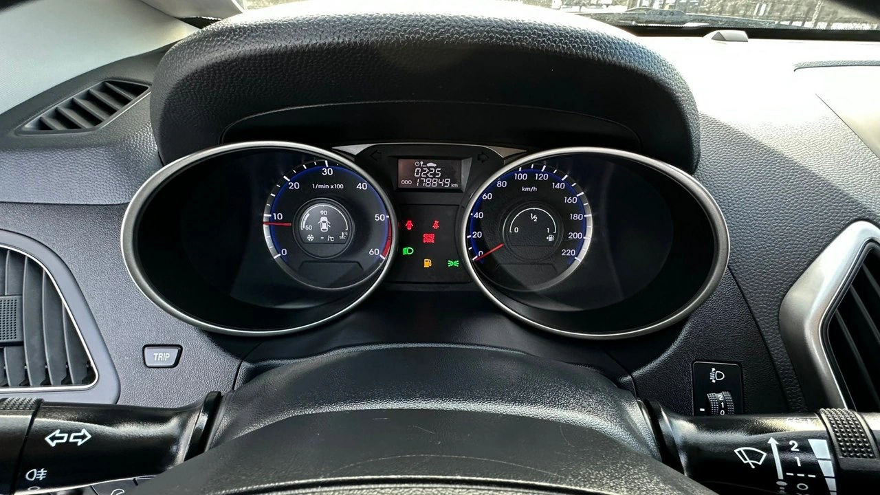 Hyundai ix35 - Zdjęcie 18