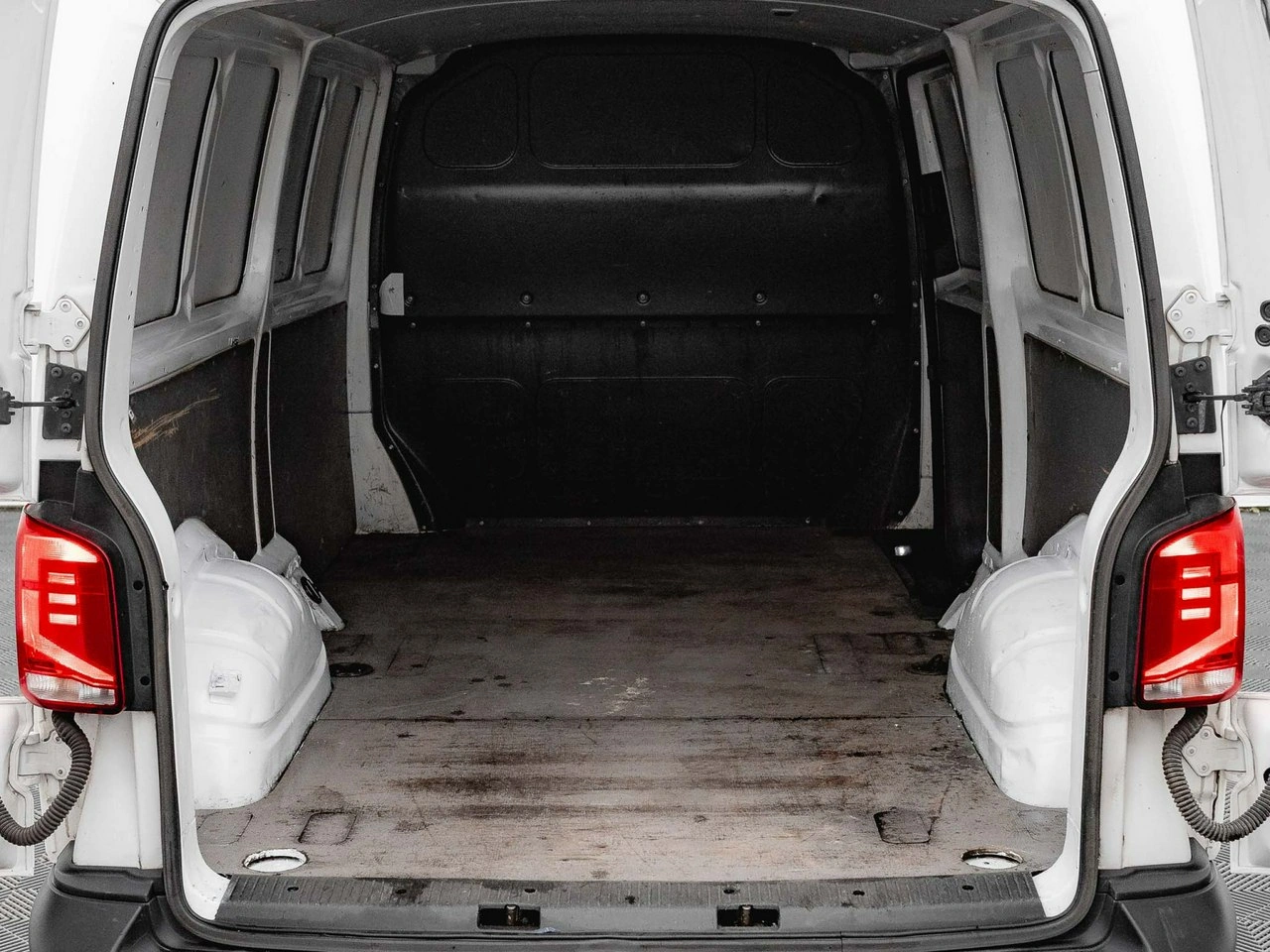 Volkswagen Transporter - Zdjęcie 17