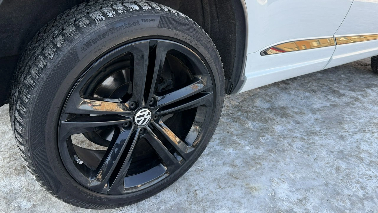 Volkswagen Tiguan - Zdjęcie 9