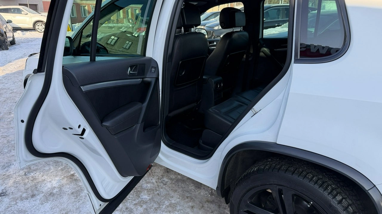 Volkswagen Tiguan - Zdjęcie 26