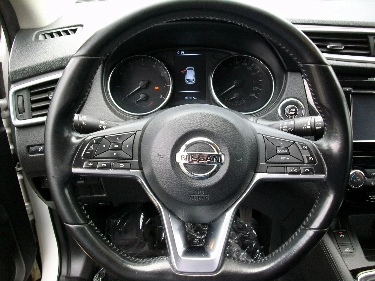 Nissan Qashqai - Zdjęcie 9