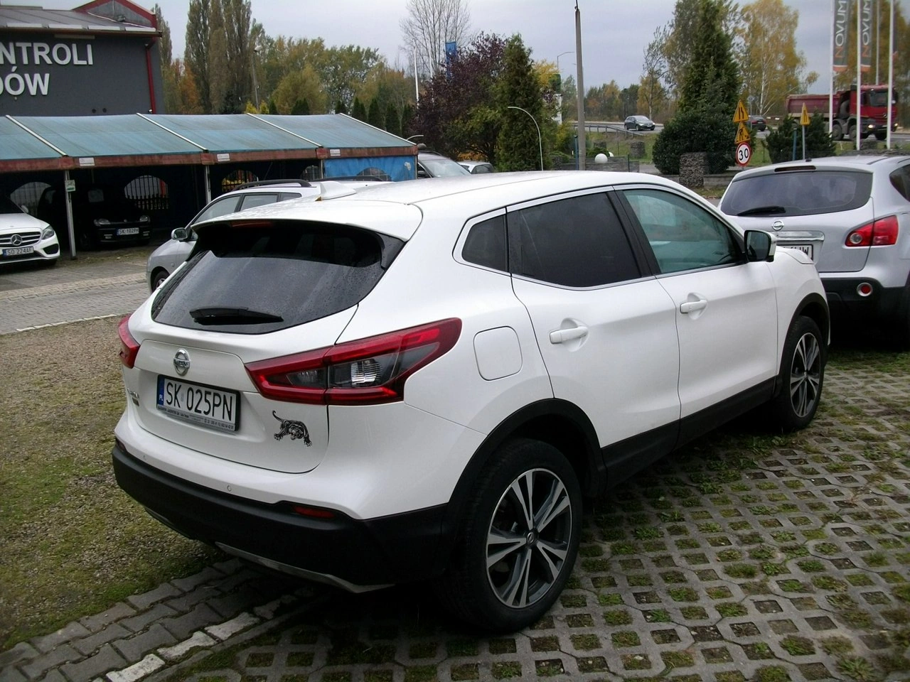 Nissan Qashqai - Zdjęcie 4