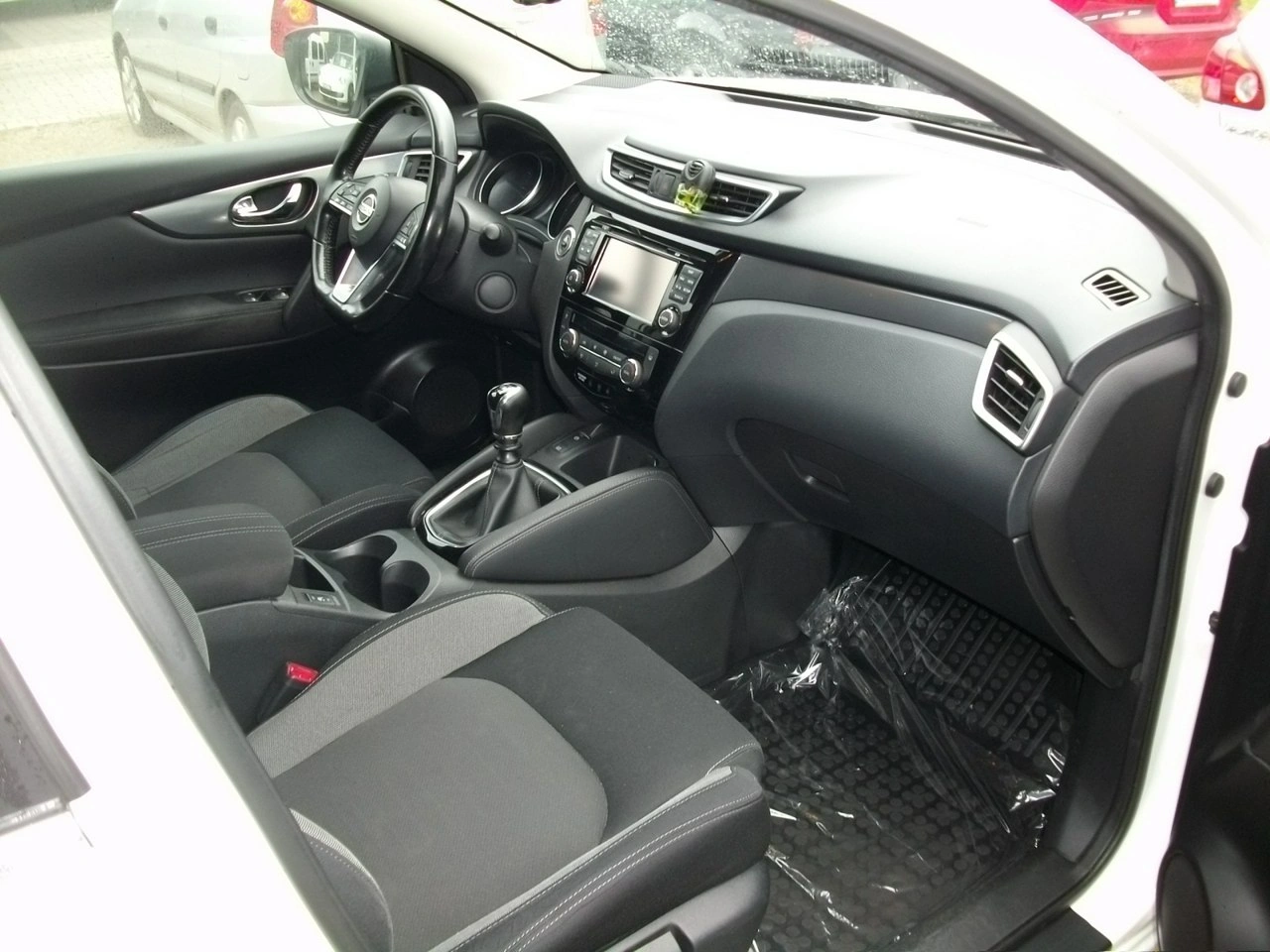 Nissan Qashqai - Zdjęcie 8