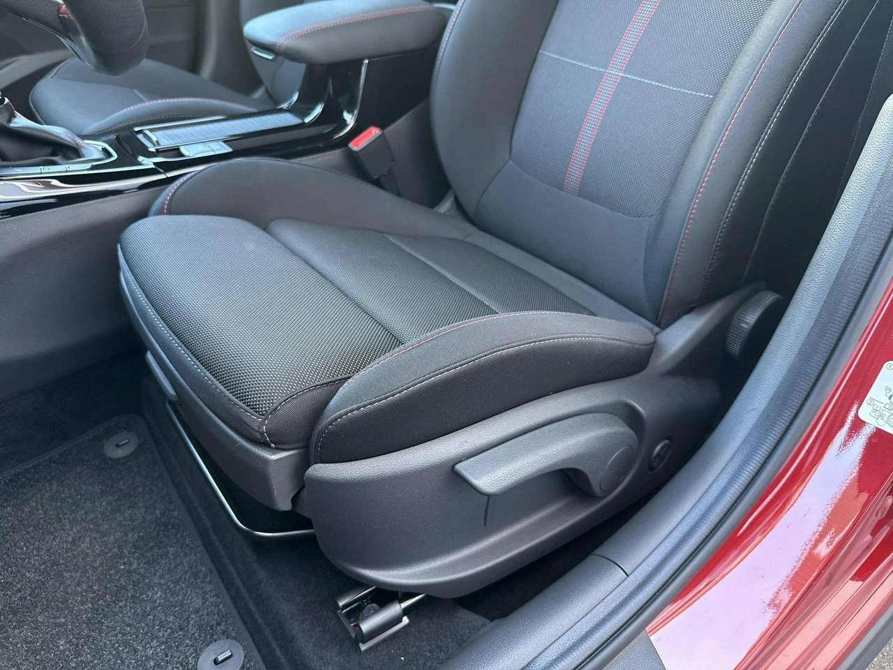 Hyundai i30 - Zdjęcie 25