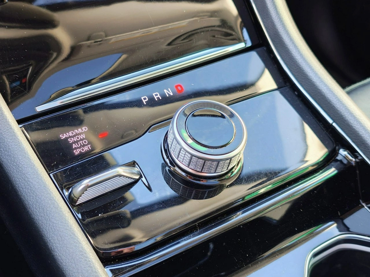 Jeep Grand Cherokee - Zdjęcie 29